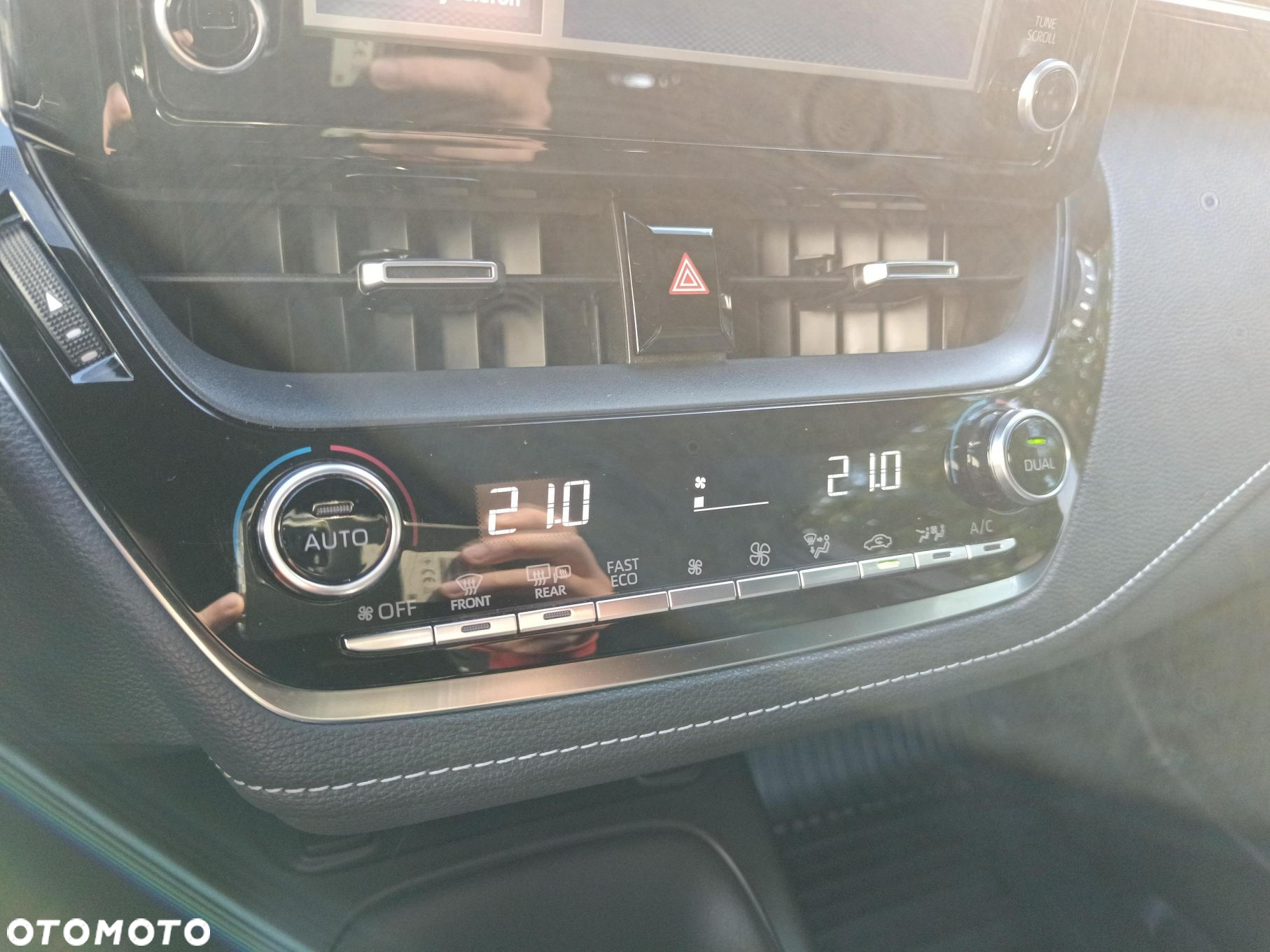 Toyota Corolla - 21