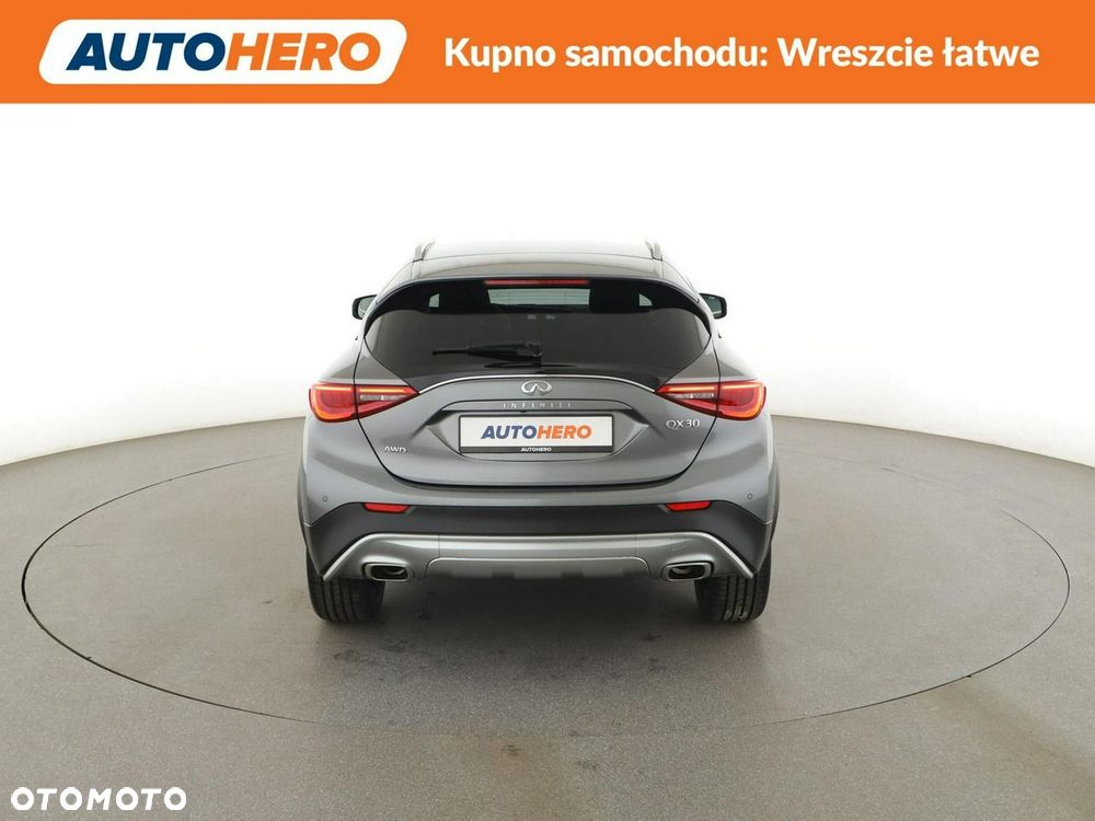 Infiniti QX30 2.0t DCT AWD Luxe Tech - 7