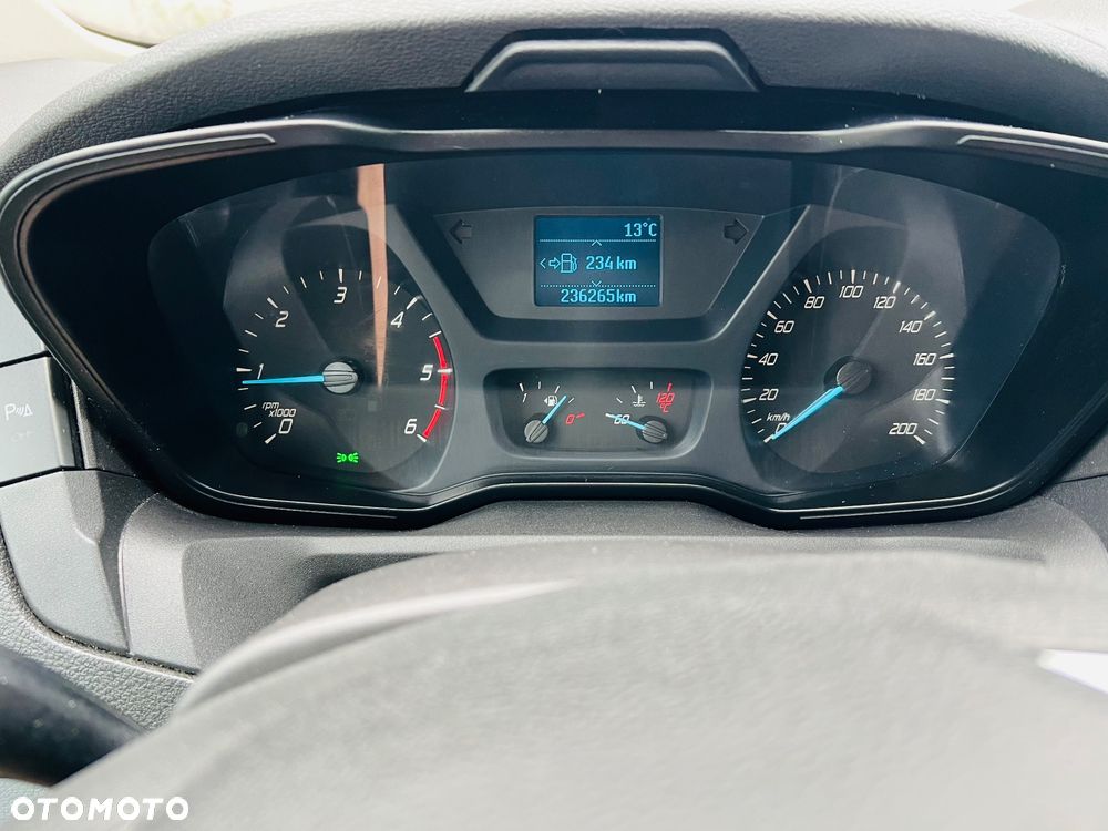 Ford Transit - 10