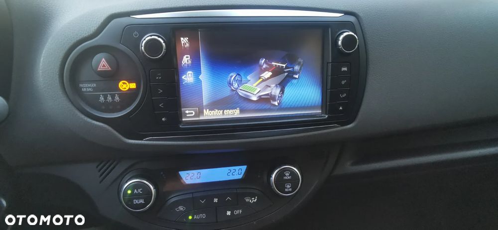 Toyota Yaris Hybrid 100 Active EU6 - 20