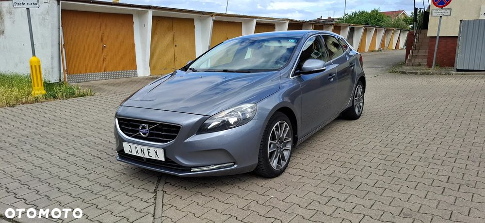 Volvo V40 D4 Drive-E R-Design Momentum