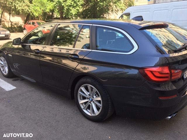BMW Seria 5 525d Touring - 6