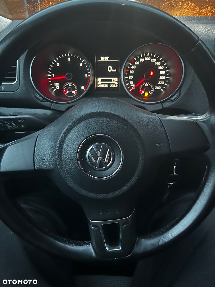 Volkswagen Golf 1.6 TDI Comfortline - 7