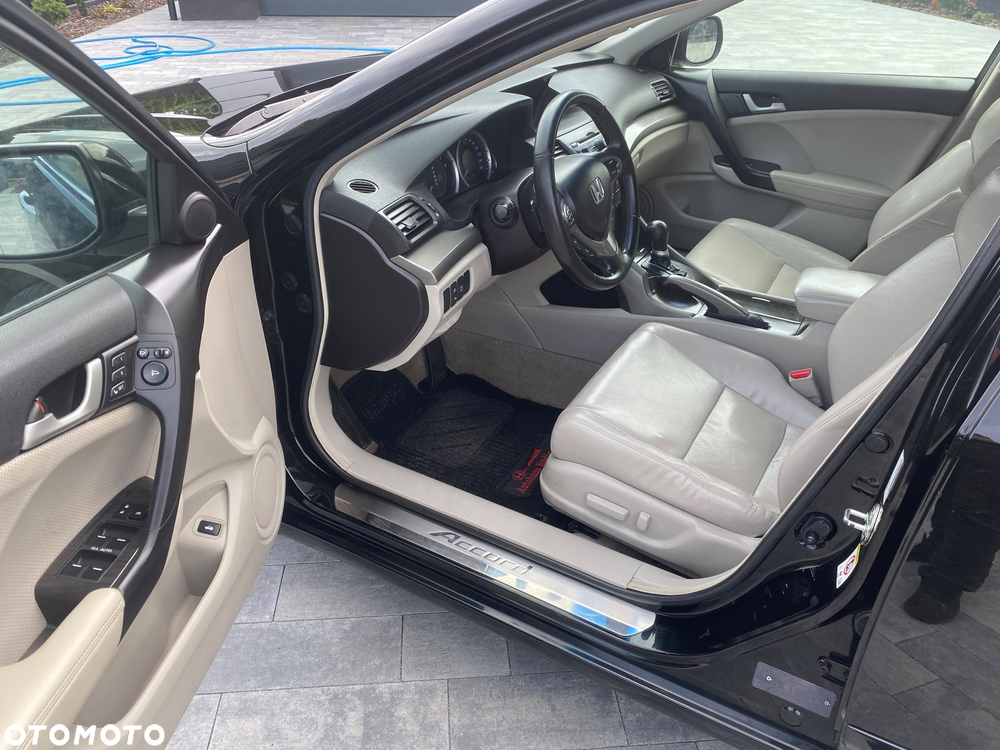 Honda Accord 2.0 Executive - 7