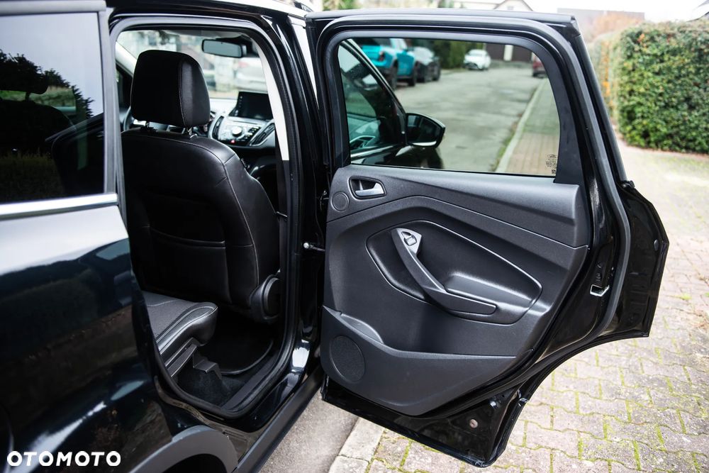 Ford Kuga 2.0 TDCi 4x4 Titanium - 24