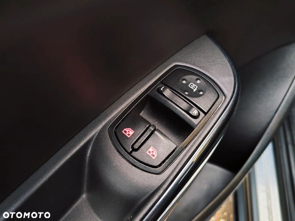 Opel Corsa 1.6 Turbo OPC - 18