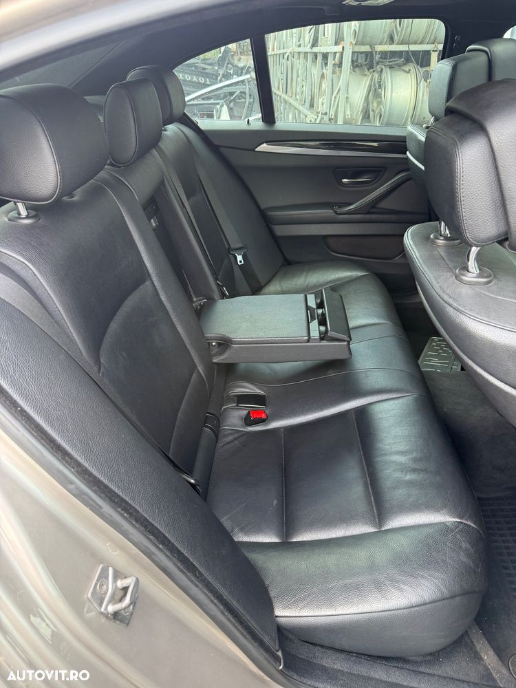Interior Piele Neagră BMW Seria 5 F10 / F11 - Scaune Sport LHD (520d 530d 535d) MP Mpachet pachet M dezmembrări 535d 313 model M - 7