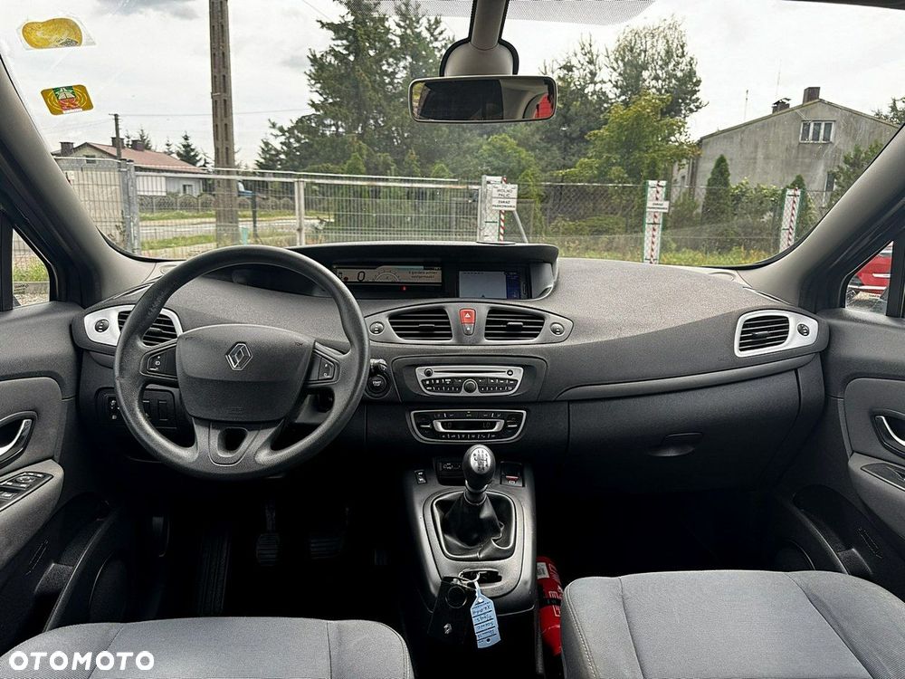Renault Scenic - 15