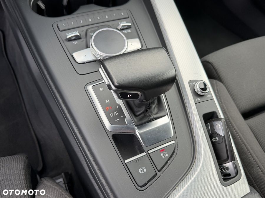 Audi A4 Avant 40 TDI S tronic sport - 24