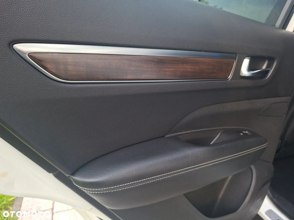 Renault Koleos ENERGY dCi 175 X-tronic 4WD INTENS - 28