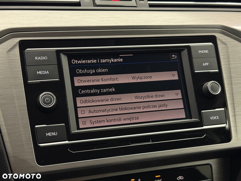 Volkswagen Passat 2.0 TDI EVO Essence DSG - 32