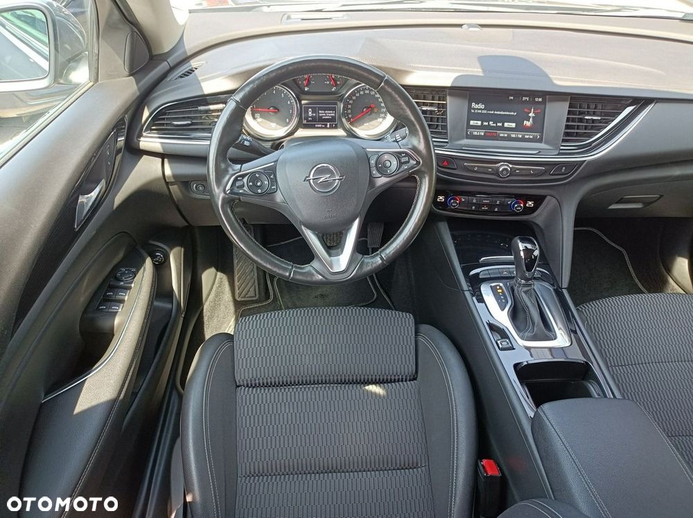 Opel Insignia - 19