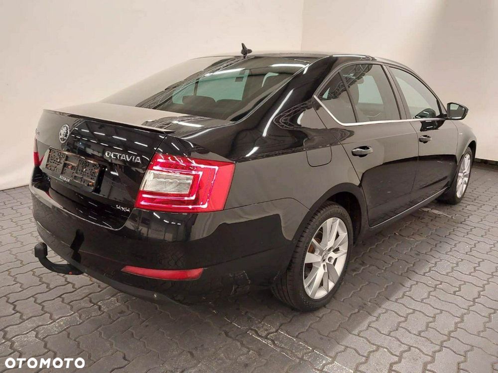 Skoda Octavia 1.8 TSI 4x4 L&K DSG - 3