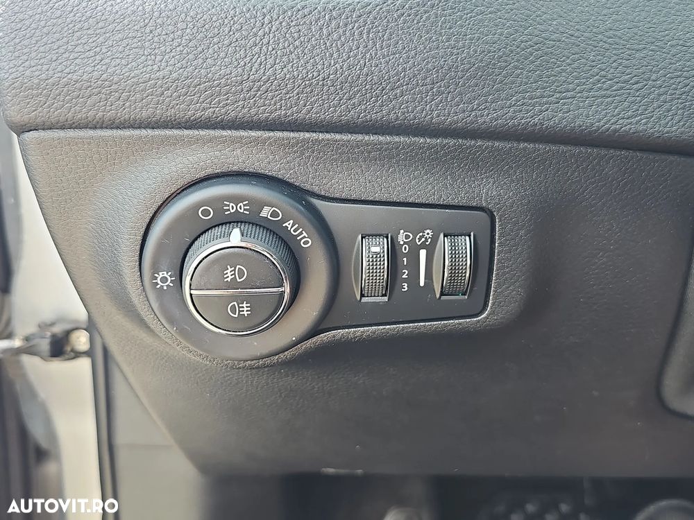 Jeep Compass - 16