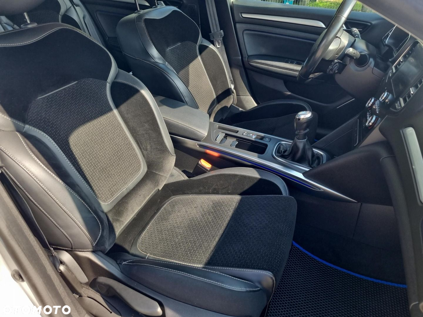 Renault Megane 1.3 TCe FAP Intens - 9