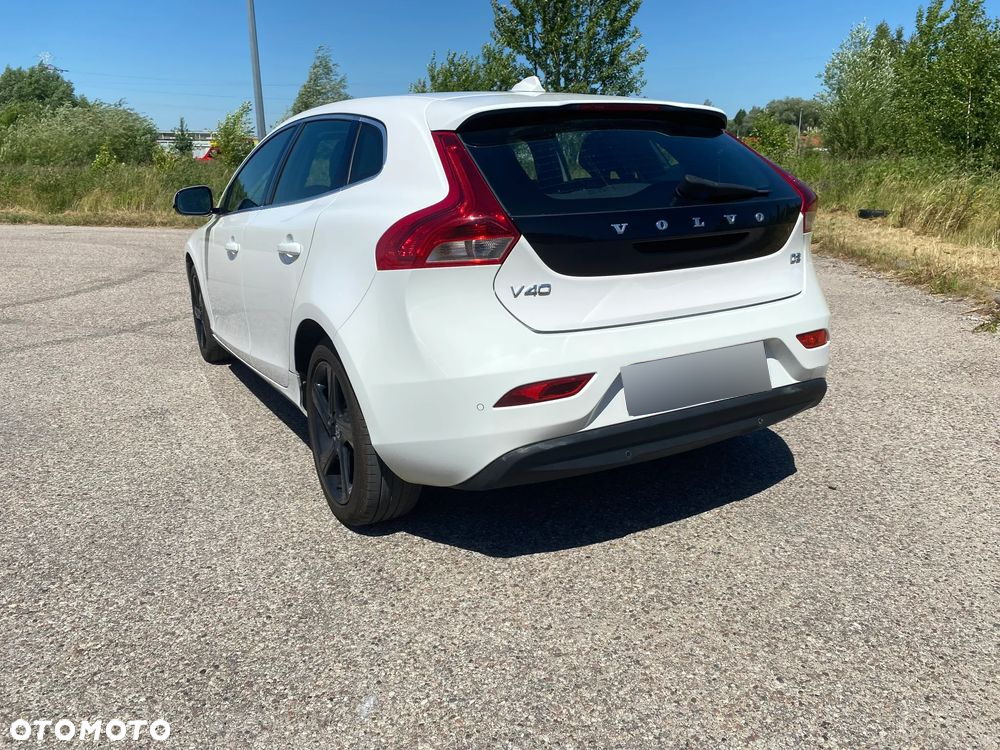 Volvo V40 D2 Momentum - 6