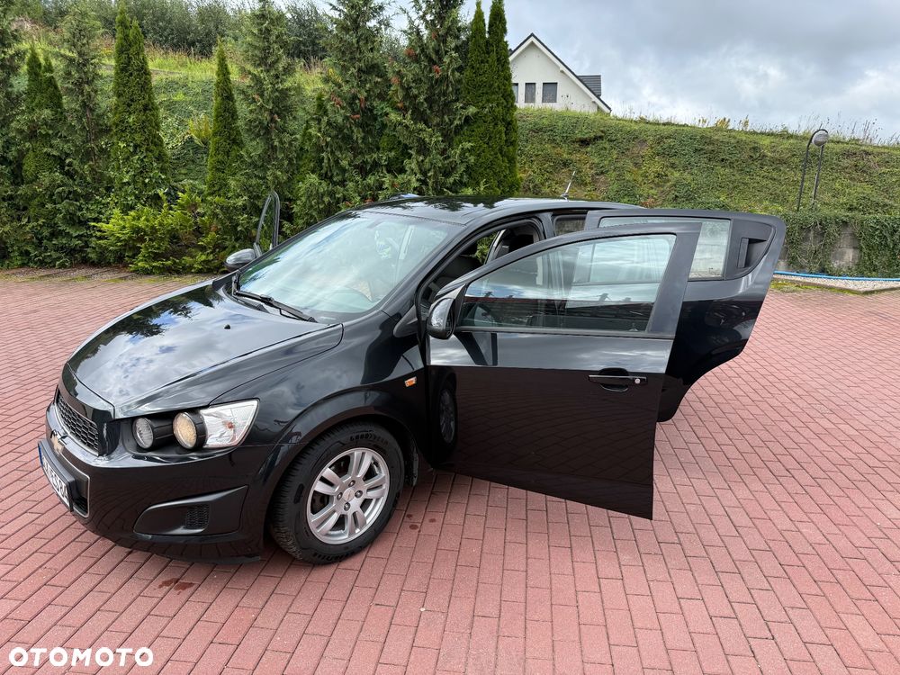 Chevrolet Aveo 1.4 16V LT - 2