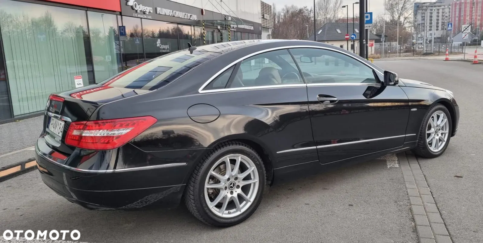 Mercedes-Benz Klasa E 250 CGI BlueEffICIENCY - 22
