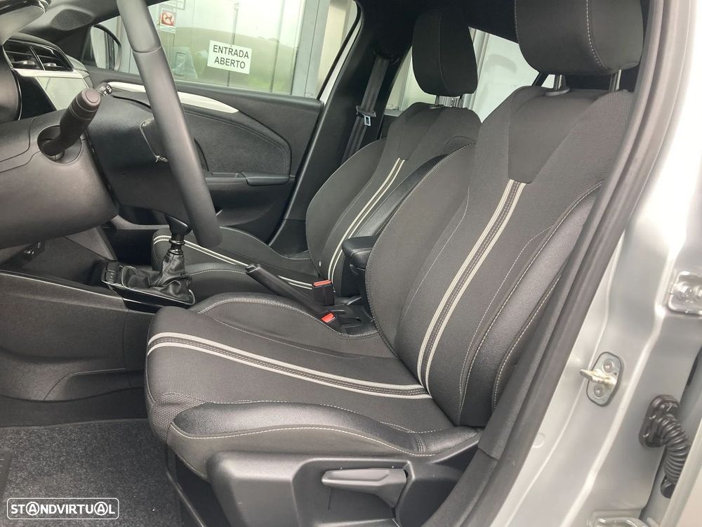 Opel Corsa 1.2 T GS - 32