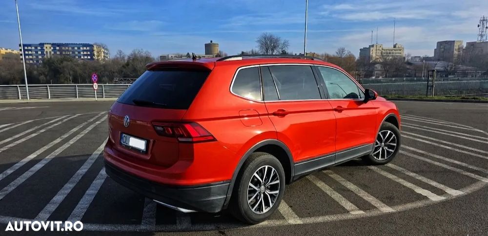 Volkswagen Tiguan - 2