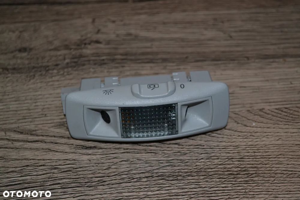 VW GOLF IV BORA PASSAT B5 FL LEON LAMPKA WNĘTRZA PODSUFITKI CZUJNIK ALARMU 1J0951171D - 1