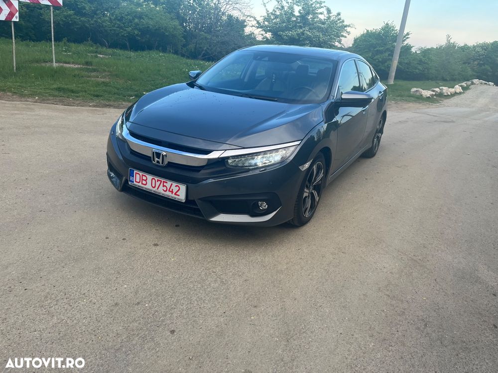 Honda Civic 1.5 i-VTEC Turbo CVT Prestige - 9