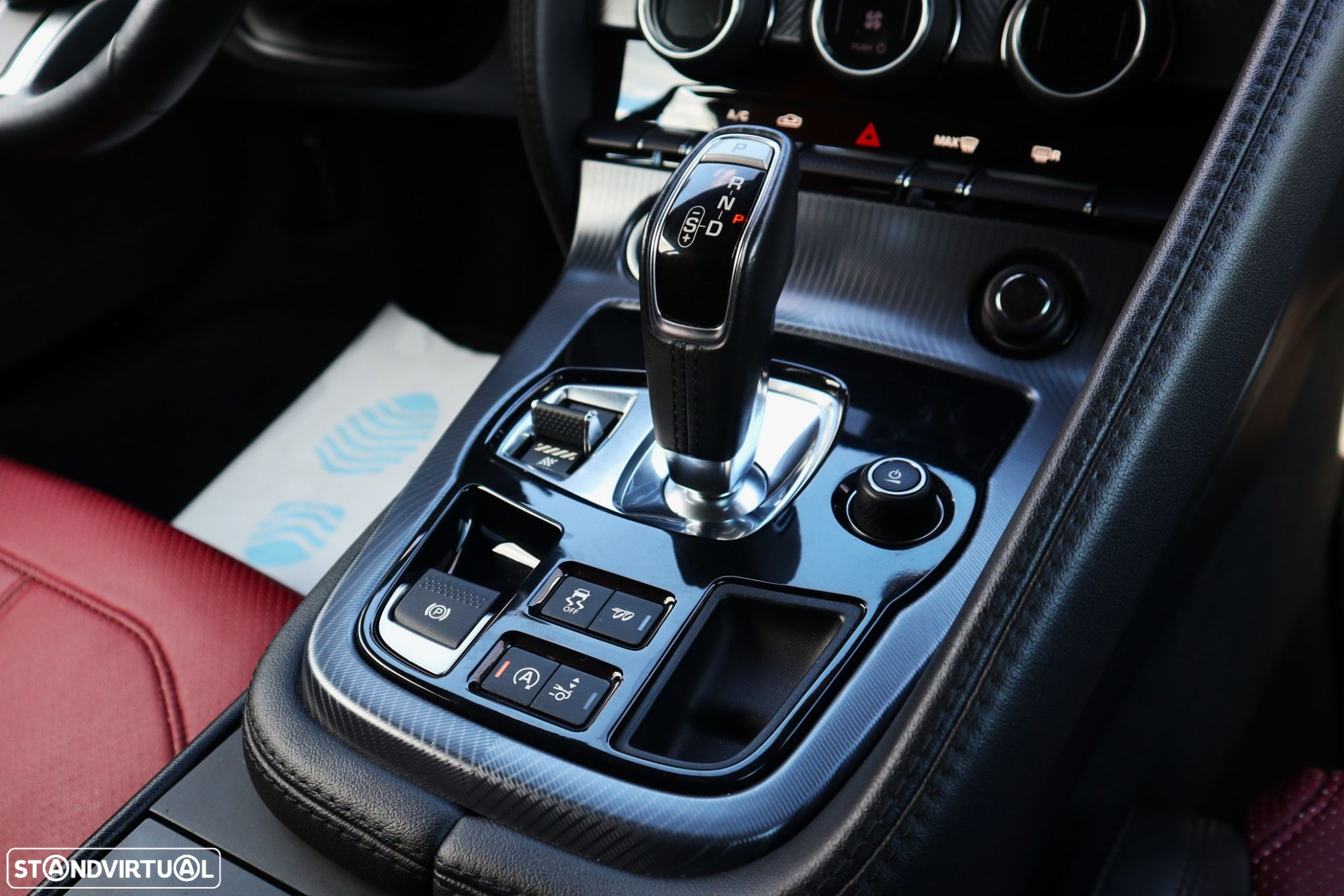 Jaguar F-Type 2.0 i4 R-Dynamic - 48