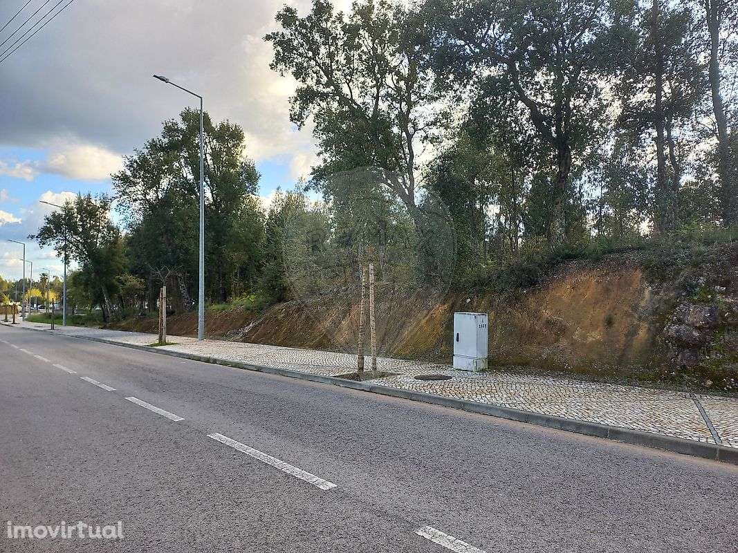 Terreno  para venda - Grande imagem: 2/4