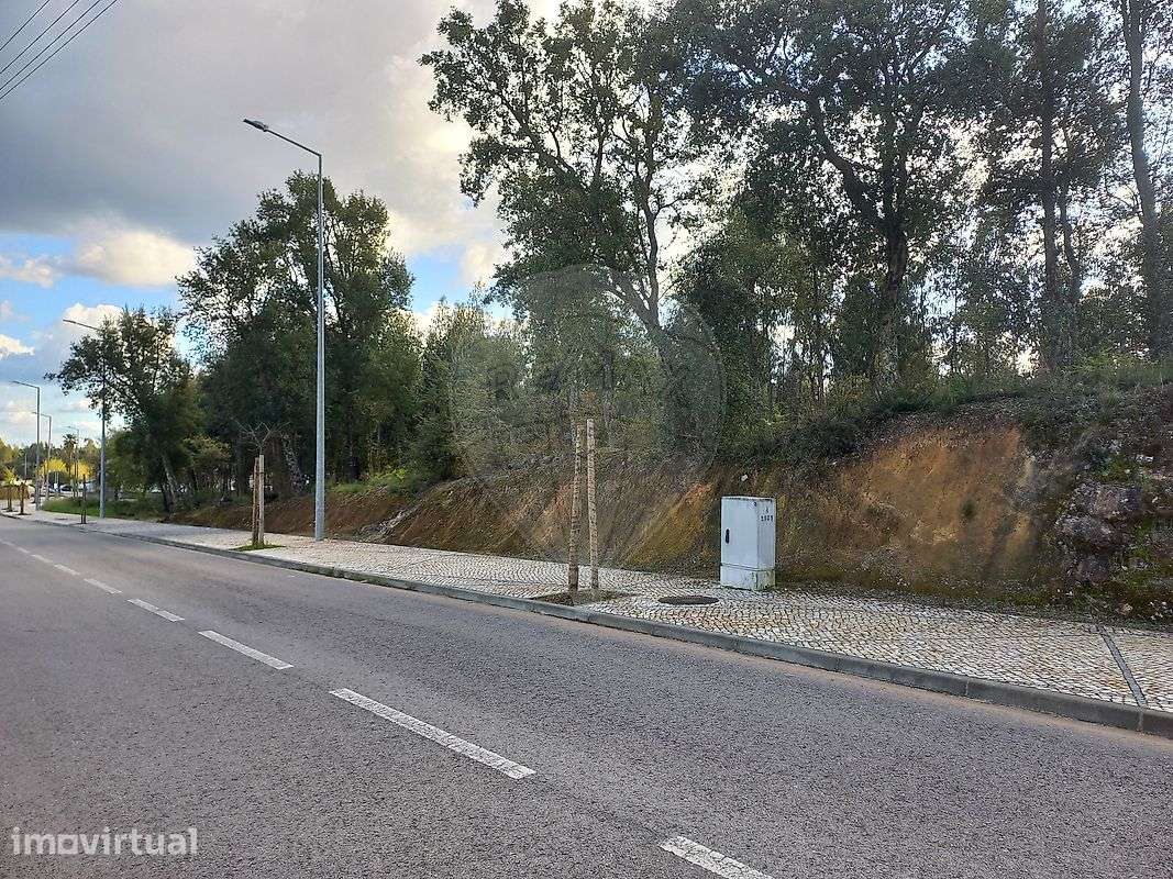 Terreno  para venda - Grande imagem: 2/4
