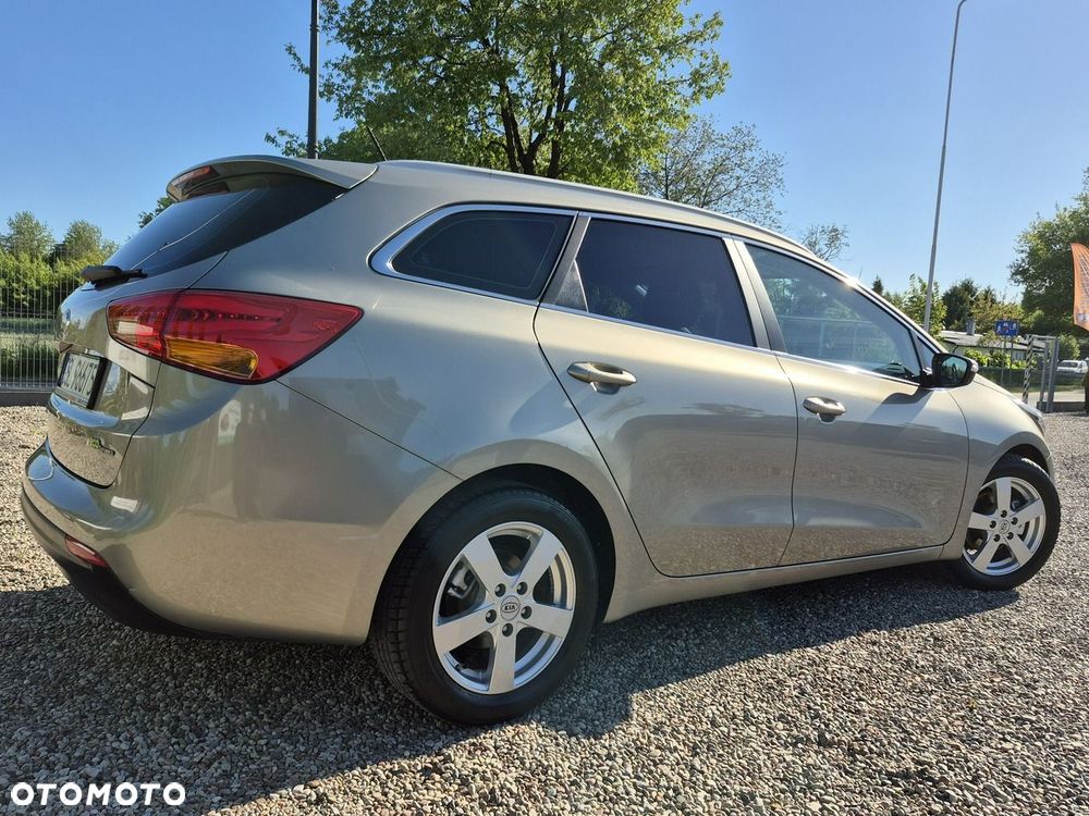 Kia Ceed - 14