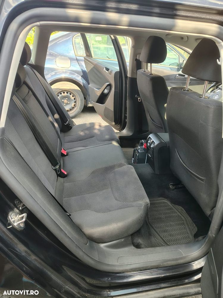 Volkswagen Passat 1.6 TDI DPF BlueMotion - 4