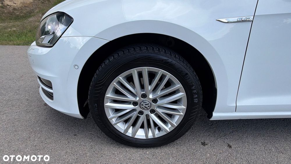 Volkswagen Golf 1.2 TSI BMT Trendline - 16