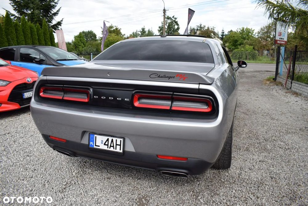 Dodge Challenger 5.7 R/T - 5