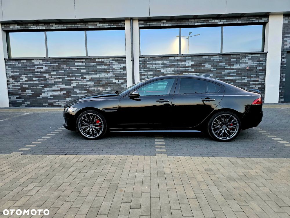 Jaguar XE S - 2