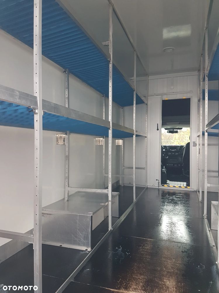 Iveco DAILY KONTENER NISKOPODŁOGOWY 4,43x2,24x2,43 SKLEP FOODTRUCK BAR KLIMA KONIOWÓZ KAMPER - 24