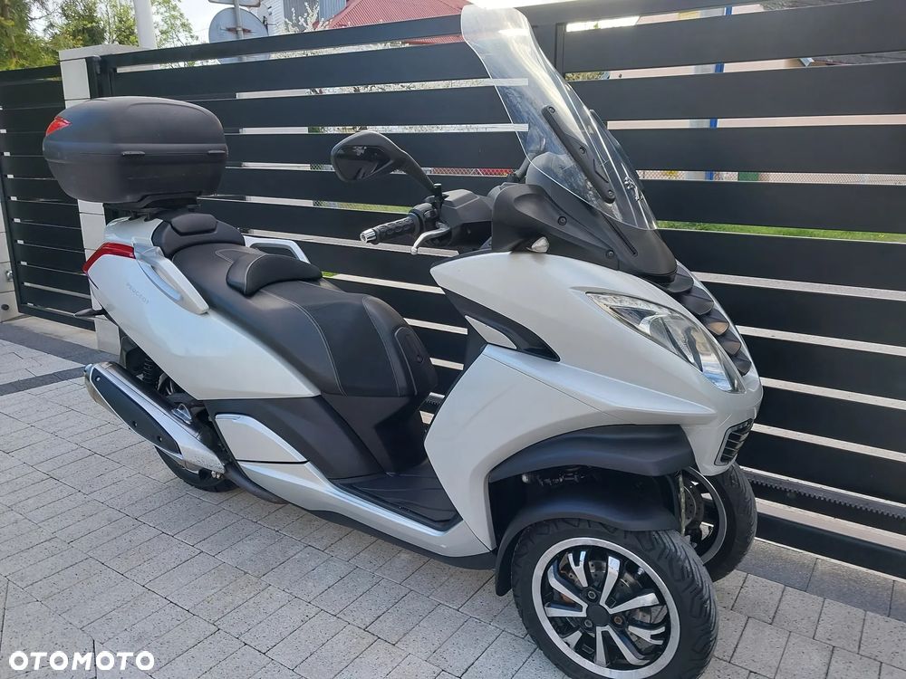 Peugeot Metropolis - 6
