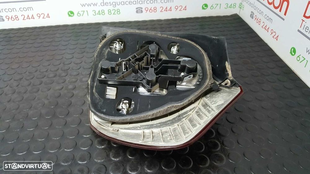 FAROLIM TRASEIRO ESQUERDO BMW SERIE 1 BERLINA (E81/E87) 120D - 4