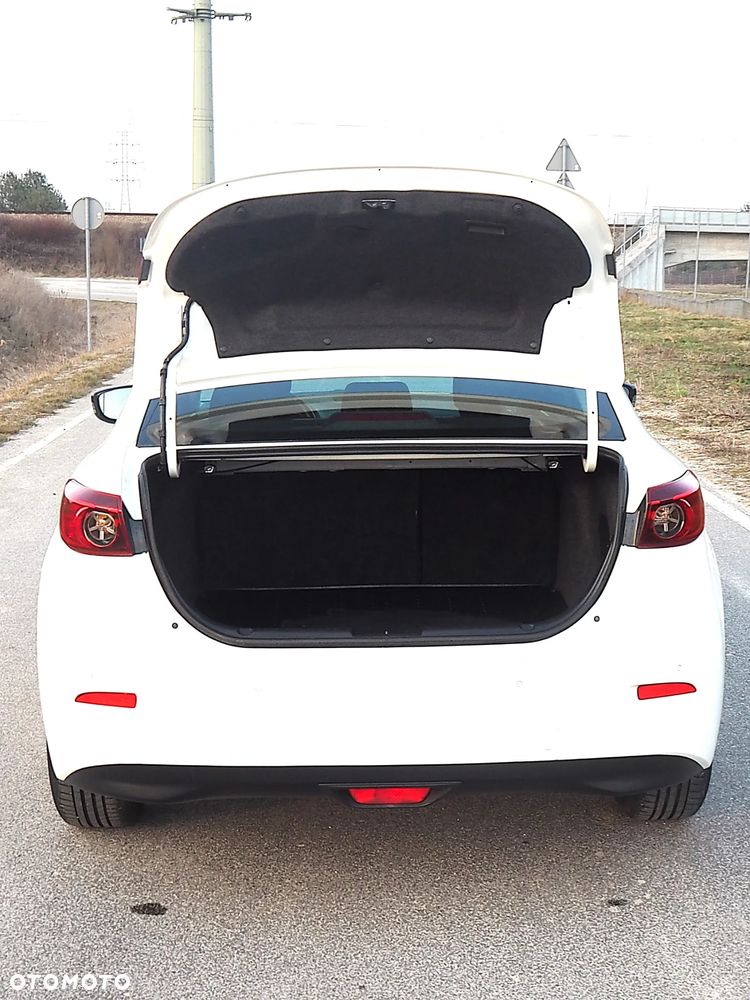 Mazda 3 SKYACTIV-G 120 Exclusive-Line - 19