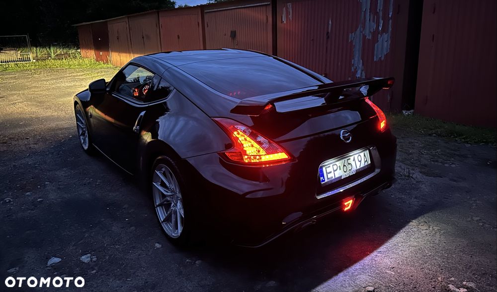 Nissan 370 Z - 8