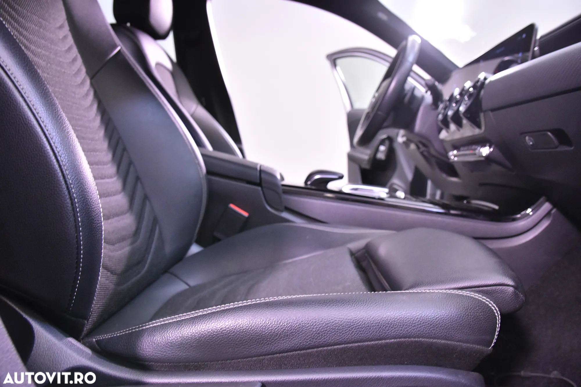 Mercedes-Benz A 180 7G-DCT - 11