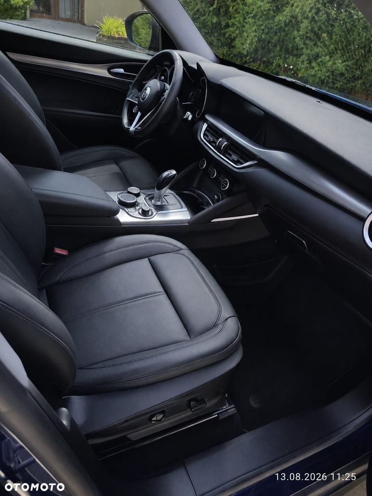 Alfa Romeo Stelvio 2.0 Turbo 16V AT8-Q4 Veloce - 18