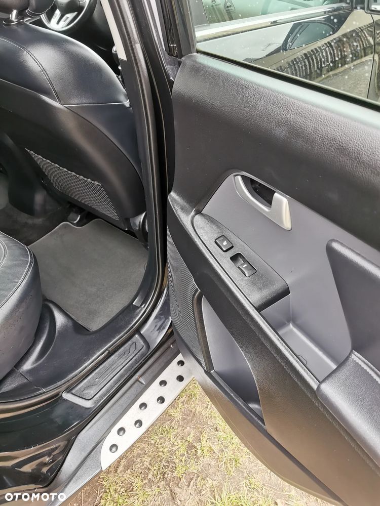Kia Sportage 2.0 CRDI S 2WD - 13