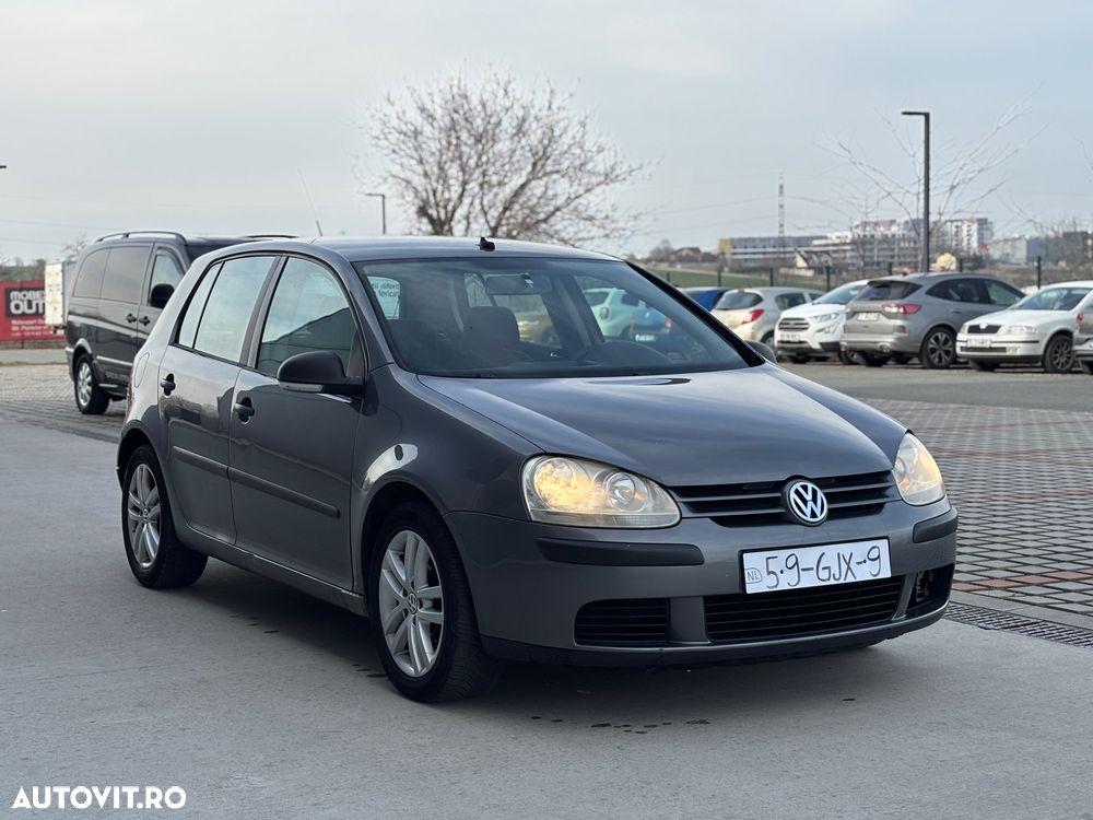 Volkswagen Golf 1.9 TDI Sportline - 5