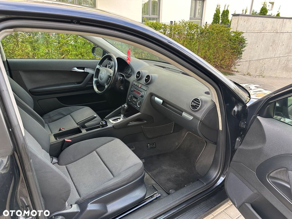 Audi A3 3-drzwiowe 2.0 FSI Attraction Tiptronic - 12