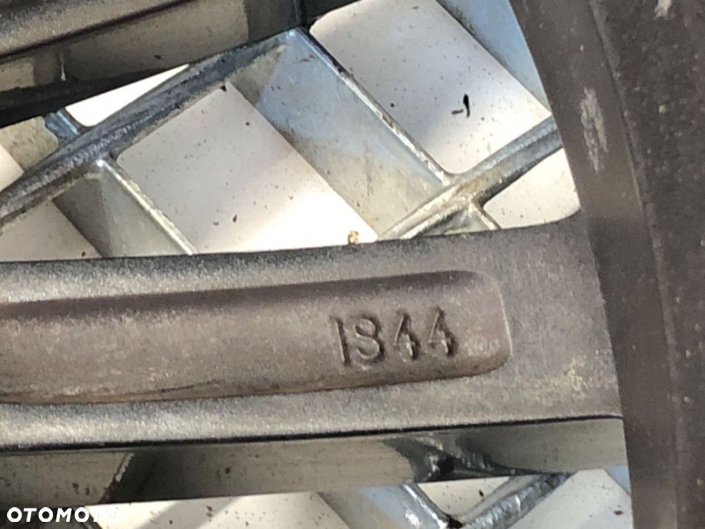 FELGA ALU 19 9J 5X112 66,1 ET 44  BMW   6894840 - 7