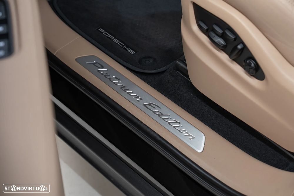Porsche Cayenne E-Hybrid Tiptronic S Platinum Edition - 27
