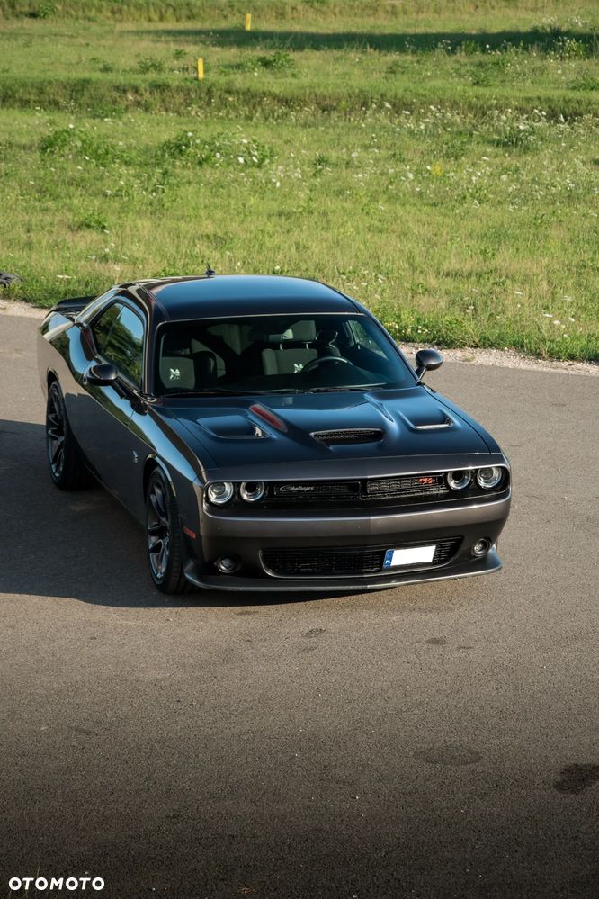 Dodge Challenger 6.4 Scat Pack - 1