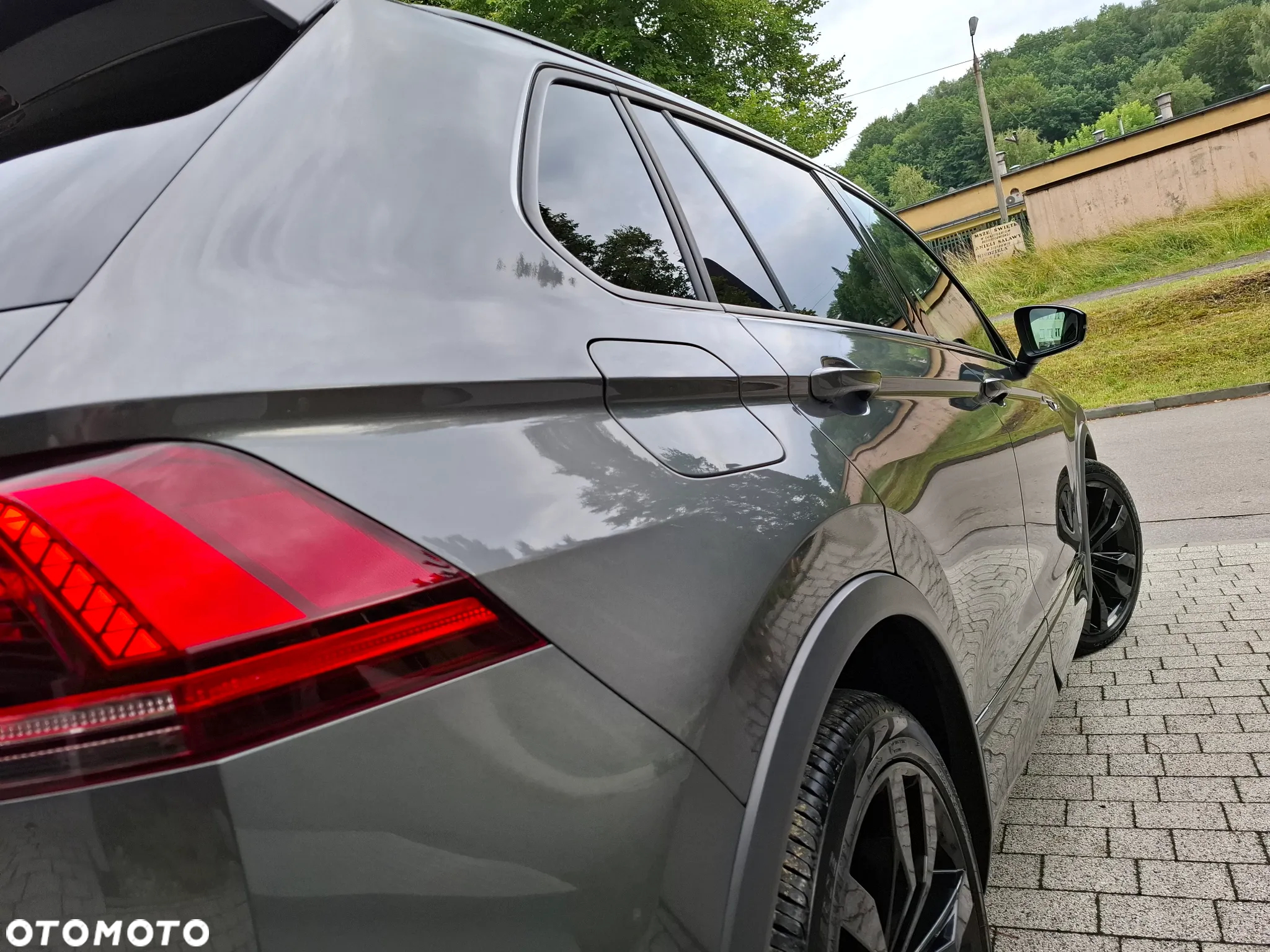 Volkswagen Tiguan 2.0 TDI SCR 4MOTION DSG Highline - 17