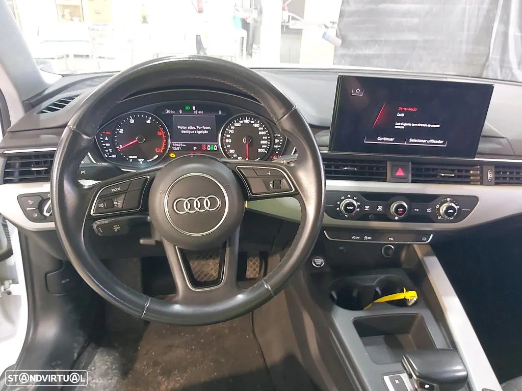Audi A4 Avant 30 TDI S tronic - 10