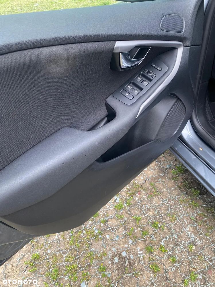 Volvo V40 D2 Drive-E Dynamic Edition - 10